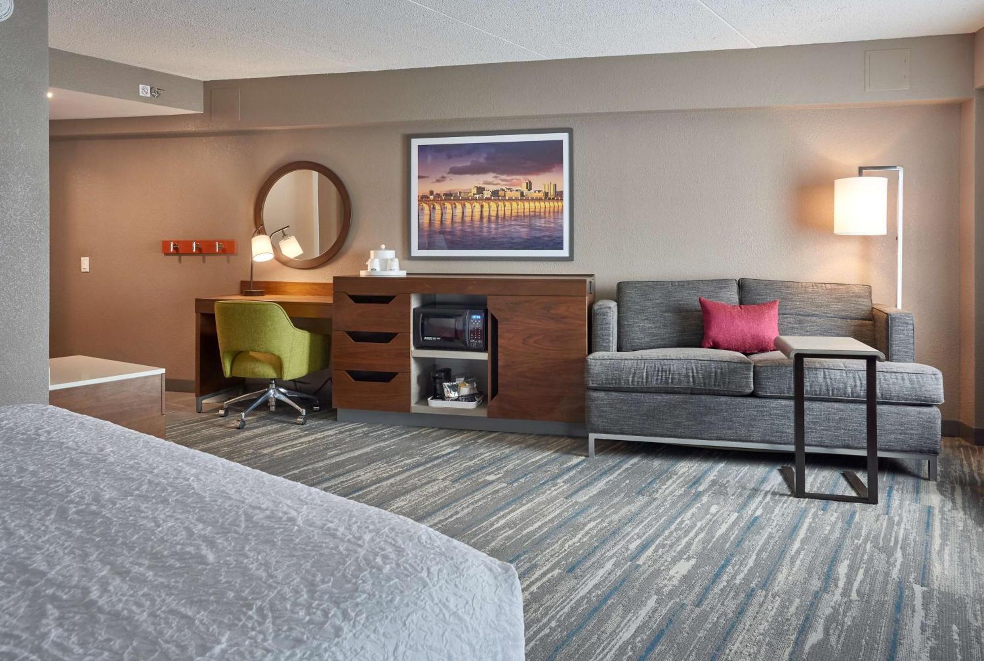 Hampton Inn By Hilton Harrisburg West Меканиксберг Экстерьер фото