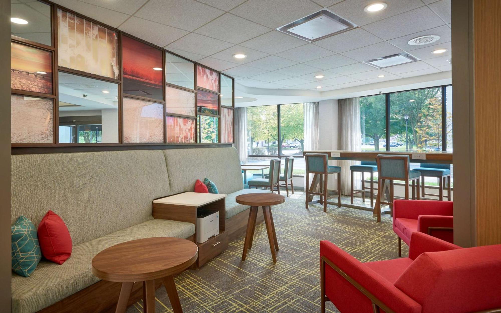 Hampton Inn By Hilton Harrisburg West Меканиксберг Экстерьер фото